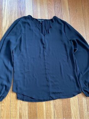 41 Hawthorn Black Blouse Size S Bishop Sleeve Scallop V-Neck